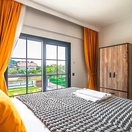Oludeniz Luxurylifevillas 10 *